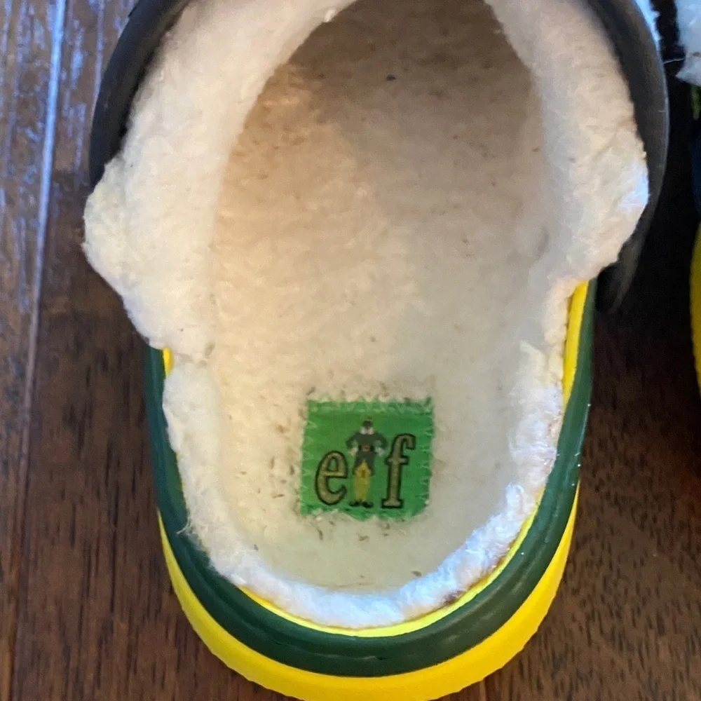 CROCS buddy the Elf Kids Slippers in Green with White Trim and Fun Design